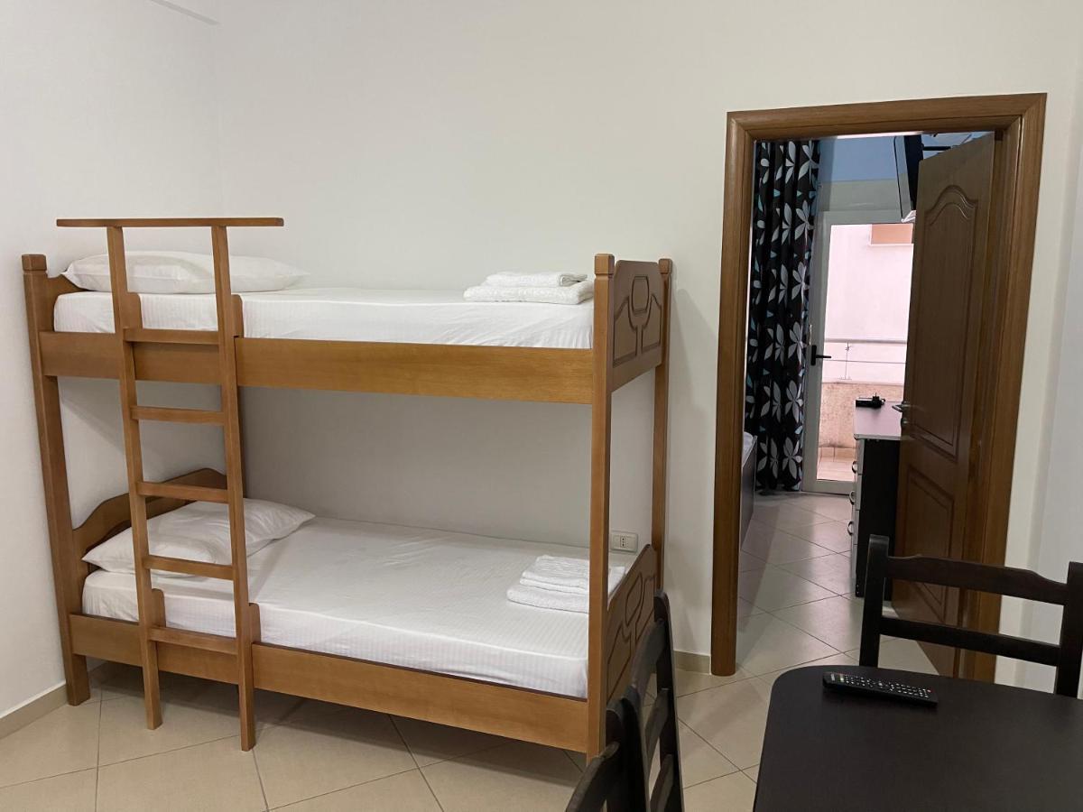 Wave Apartments Saranda מראה חיצוני תמונה